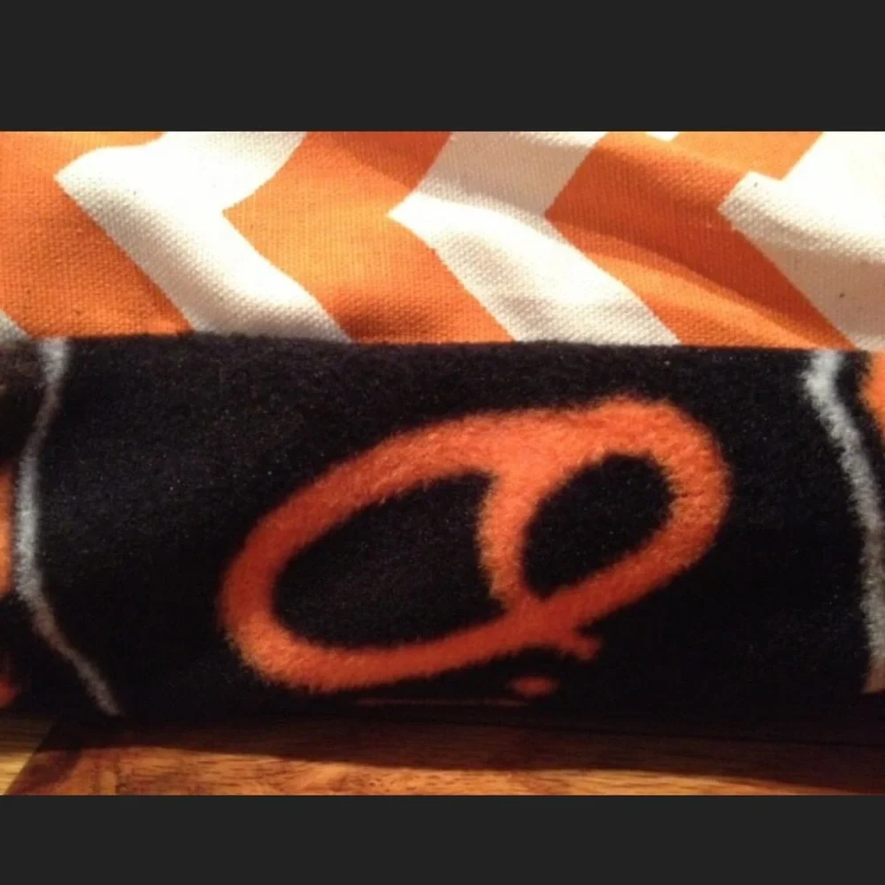 For Your Love of Dogs Baltimore Orioles Fleece Dog Bed Cover